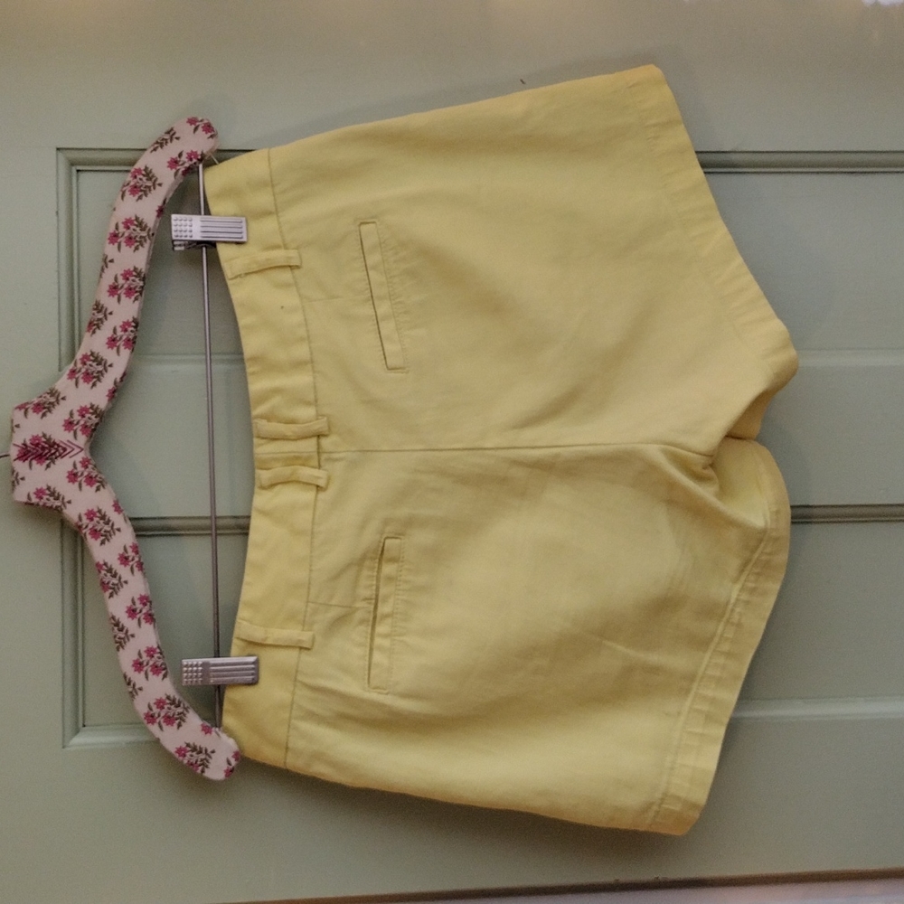 Women's Land' N Sea 4 pocket yellow docker short size 4